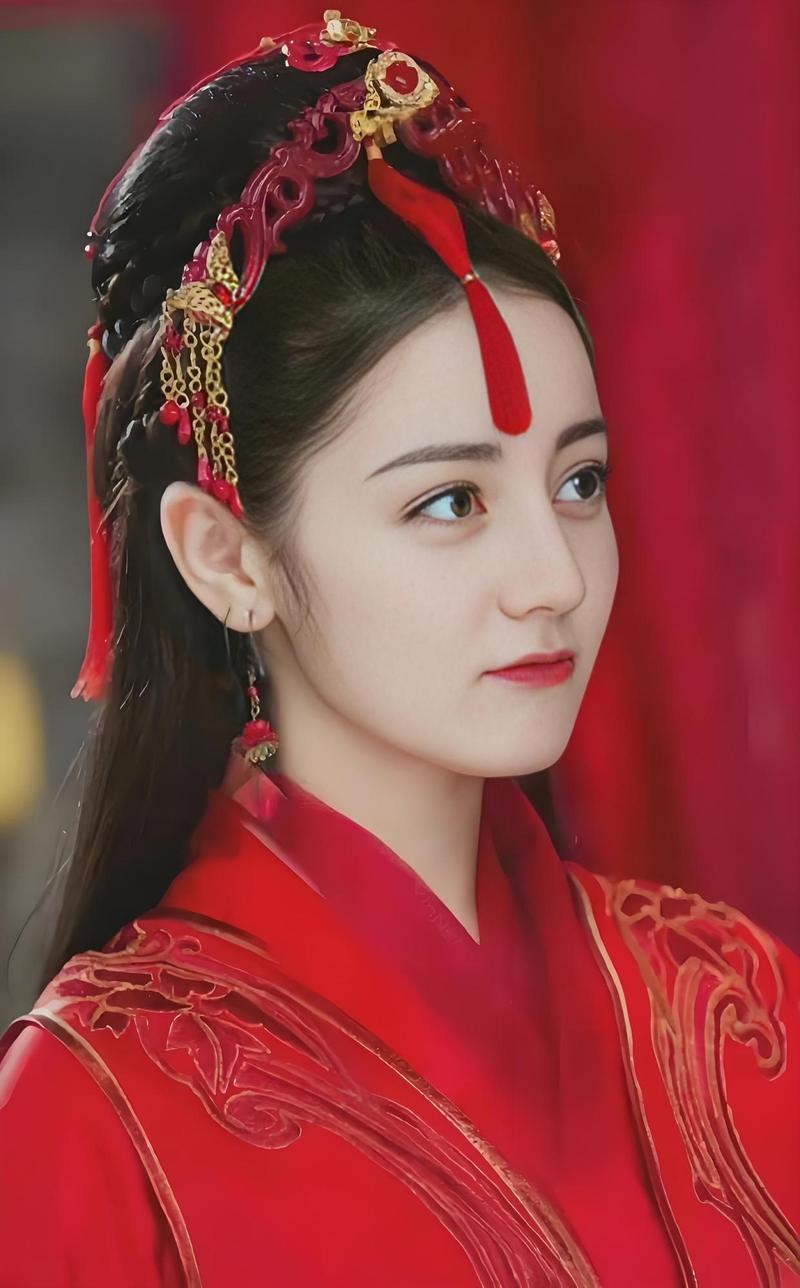 女明星古装红衣_穿古装红衣的女明星_古装剧中的红衣女子