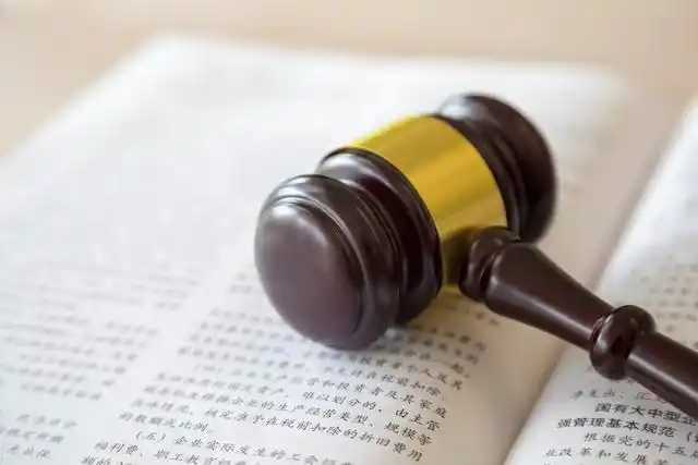 传播明星黑料犯法吗,_造黄谣传播淫秽物品罪诽谤罪寻衅滋事罪